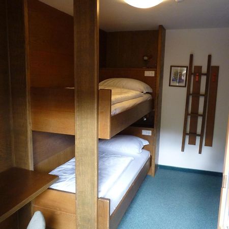 Garni Pineta Hotel Сан Мартино ин Бадия Стая снимка