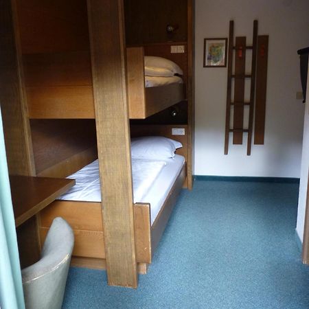 Garni Pineta Hotel Сан Мартино ин Бадия Стая снимка