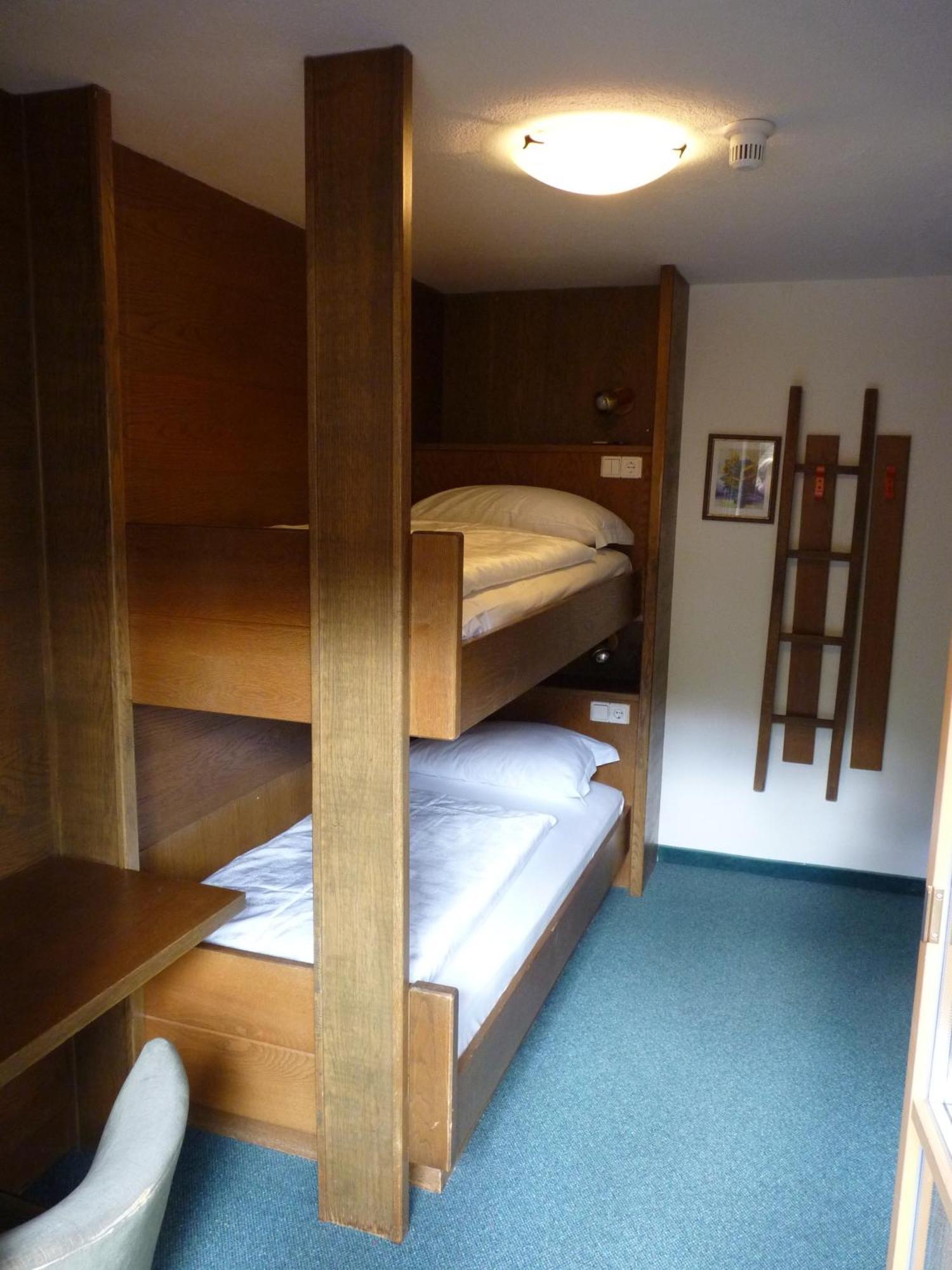 Garni Pineta Hotel Сан Мартино ин Бадия Стая снимка